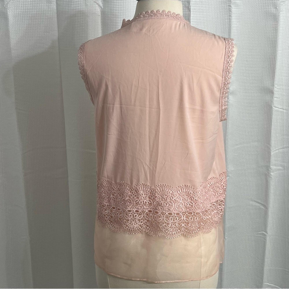 T‎ Tahari Women's Sheer and Lace Sleeveless Round Neck Blouse, Pink, Size M - Picture 8 of 8